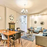 57-Luxury Parisien Home Sebastopol 1